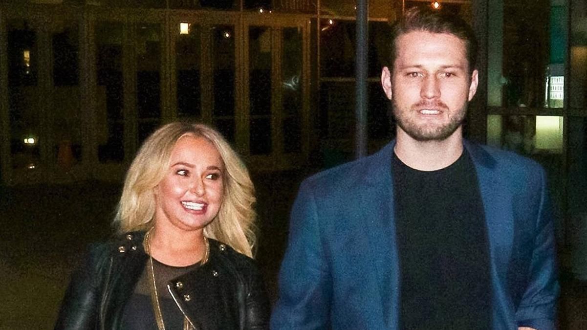 Знову разом: Хайден Панеттьєрі пробачила бойфренду її публічне побиття Знову разом: Хайден Панеттьєрі пробачила бойфренду її публічне побиття