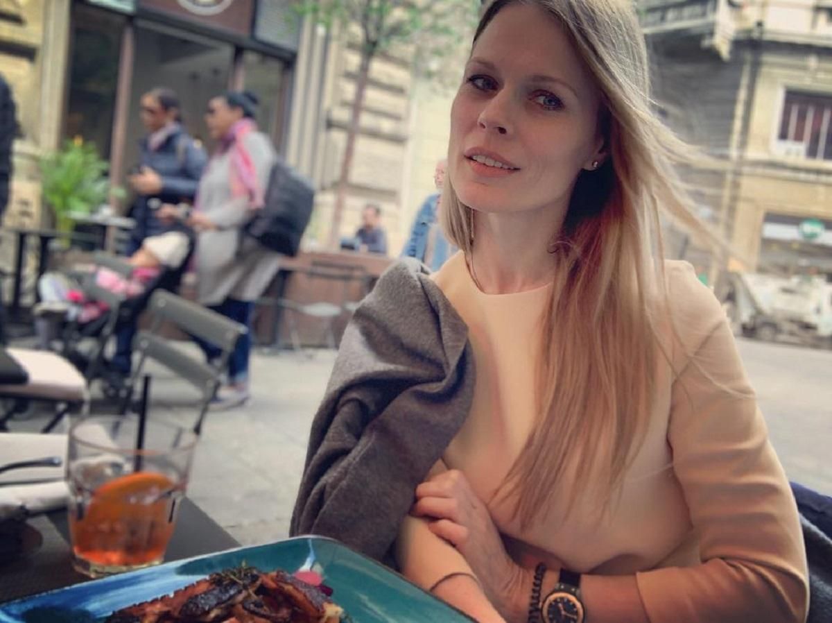 У квітковій сукні з декольте: Оля Фреймут показала ніжне фото У квітковій сукні з декольте: Оля Фреймут показала ніжне фото