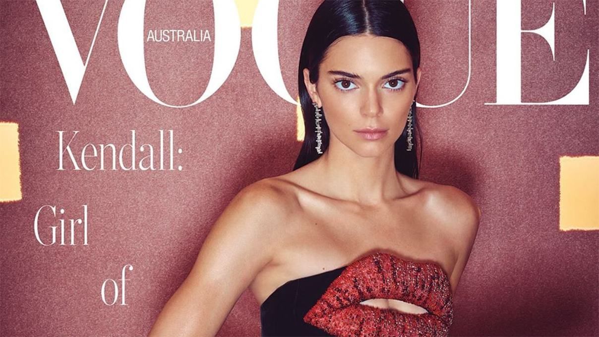 У латексних панчохах і квіткових міні: Кендалл Дженнер знялася для обкладинки Vogue У латексних панчохах і квіткових міні: Кендалл Дженнер знялася для обкладинки Vogue