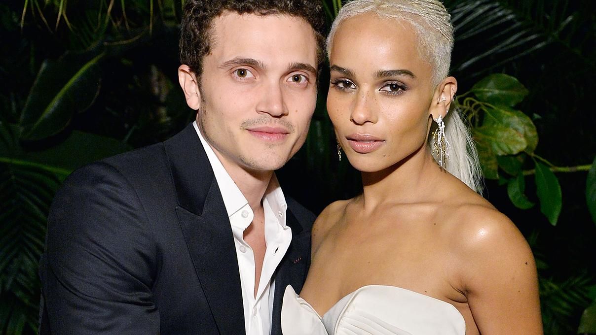 Знаменитая голливудская актриса Зои Кравиц вышла замуж за Карла Глусмана Знаменитая голливудская актриса Зои Кравиц вышла замуж за Карла Глусмана