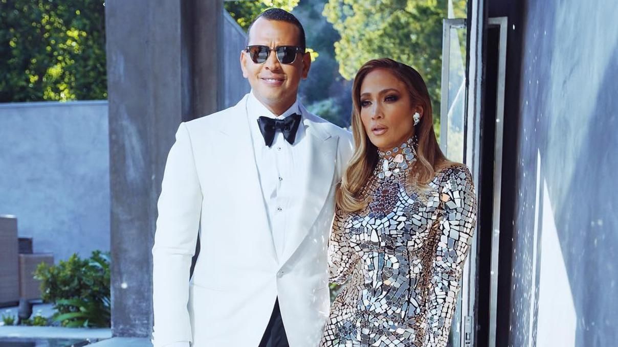 Дженнифер Лопес и Алекс Родригес поженятся этим летом, – СМИ Дженнифер Лопес и Алекс Родригес поженятся этим летом, – СМИ