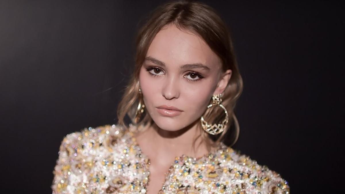 Лили-Роуз Депп – 21! Эффектные образы юной модели Лили-Роуз Депп – 21! Эффектные образы юной модели