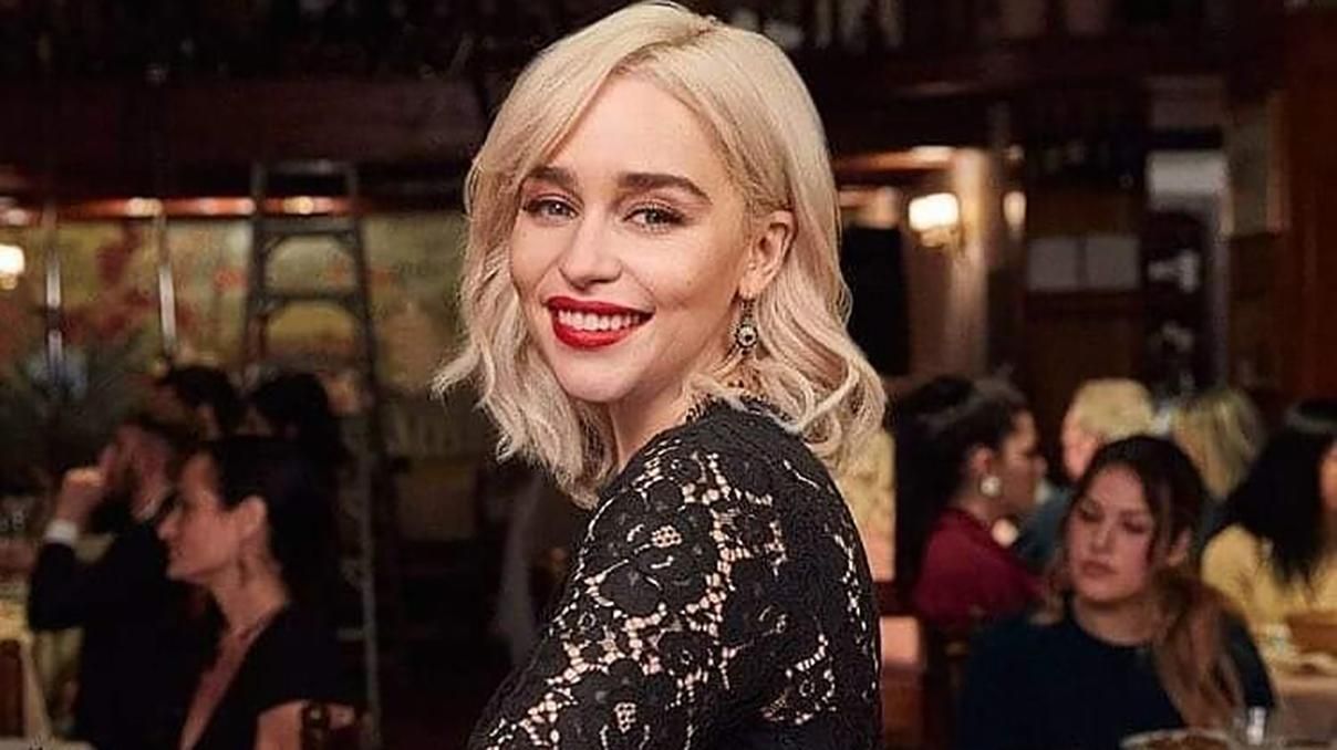 Емілія Кларк відмовилася від головної ролі у "50 відтінків сірого" через сексуальні сцени Емілія Кларк відмовилася від головної ролі у "50 відтінків сірого" через сексуальні сцени