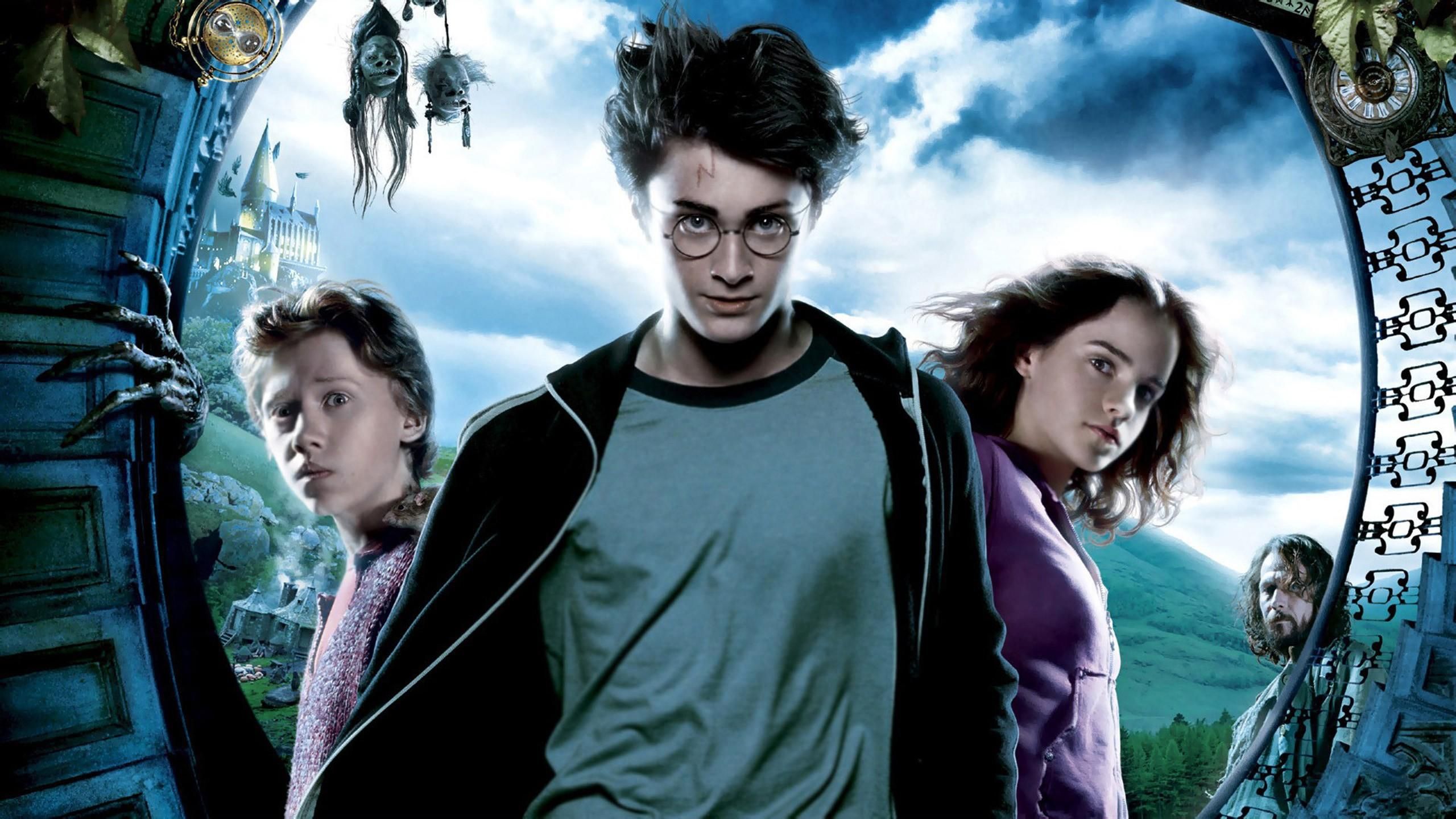 Гарри Поттер возвращается: когда и где выйдут 4 новые книги Роулинг о мире волшебства