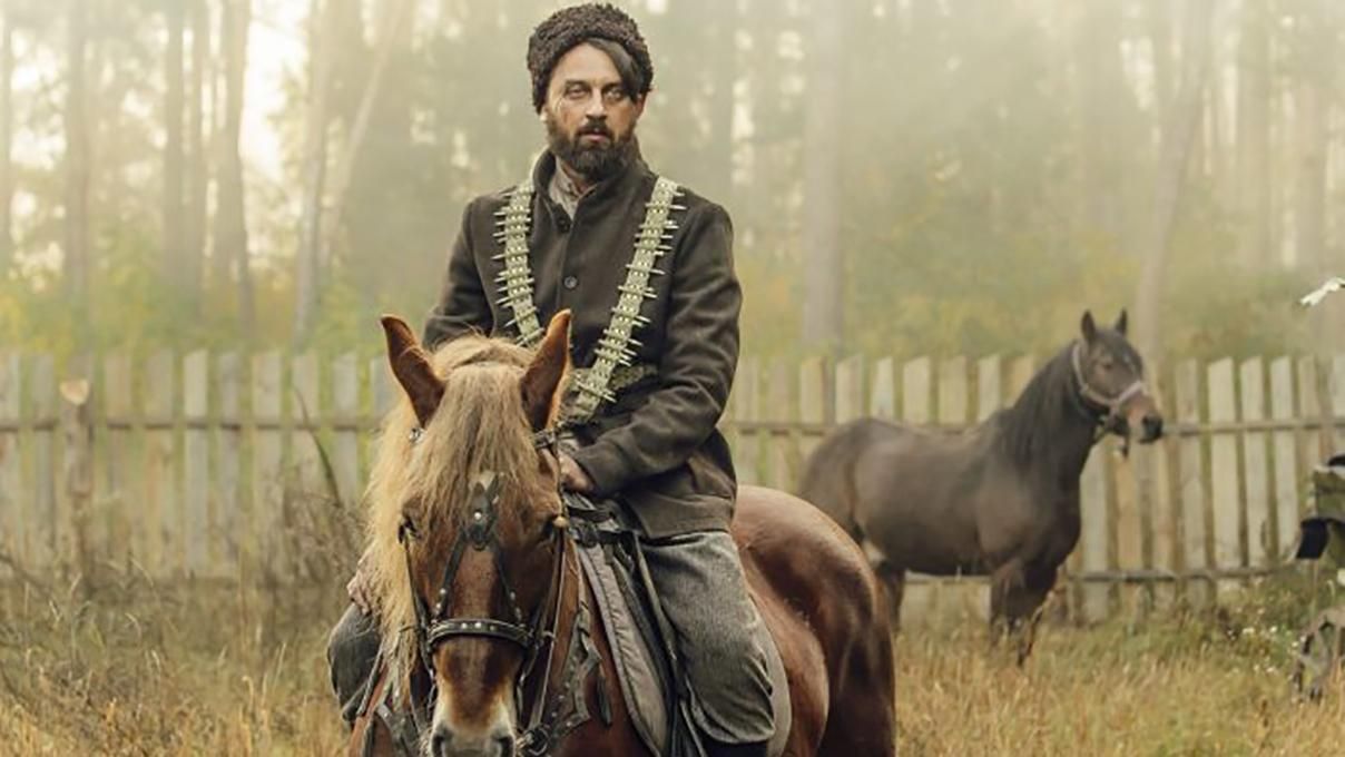 Премьера фильма "Черный ворон" по мотивам бестселлера Шкляра: трейлер и сюжет исторической драмы Премьера фильма "Черный ворон" по мотивам бестселлера Шкляра: трейлер и сюжет исторической драмы