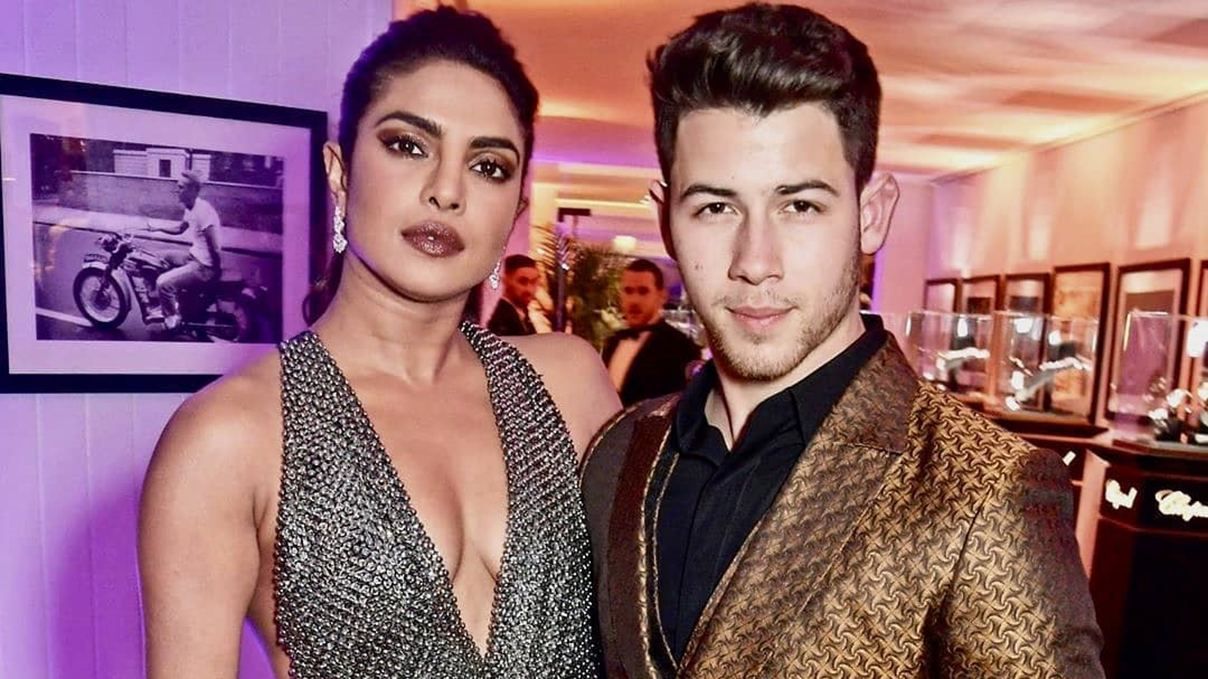 Іноземні зірки також хочуть у політику: Пріянка Чопра хоче стати прем'єр-міністром Індії Іноземні зірки також хочуть у політику: Пріянка Чопра хоче стати прем'єр-міністром Індії