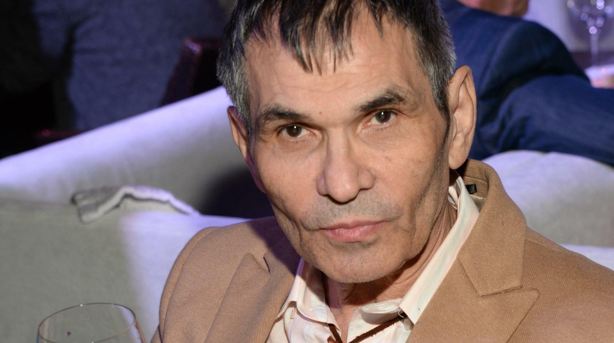 Бари Алибасов умер - так сообщили СМИ России, но продюсер жив Бари Алибасов умер - так сообщили СМИ России, но продюсер жив