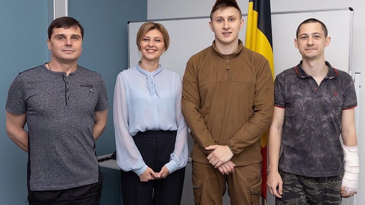 Олена Зеленська засвітила елегантний образ під час офіційного виходу: стильні фото першої леді Олена Зеленська засвітила елегантний образ під час офіційного виходу: стильні фото першої леді