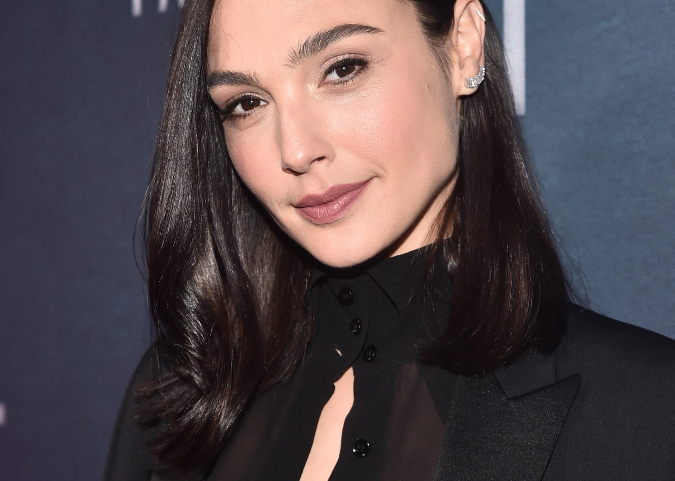 Повернення "Диво-жінки": як виглядає перший постер продовження фільму Повернення "Диво-жінки": як виглядає перший постер продовження фільму