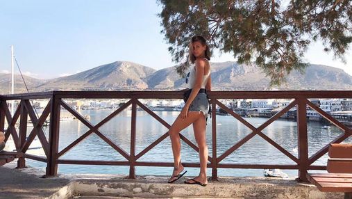 TAYANNA искупалась обнаженной на роскошном курорте в Греции: соблазнительные фото