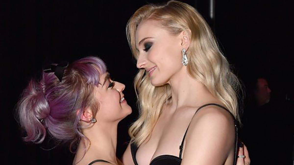 Звезда "Игры престолов" Софи Тернер прокомментировала слухи о романе с Мэйси Уильямс