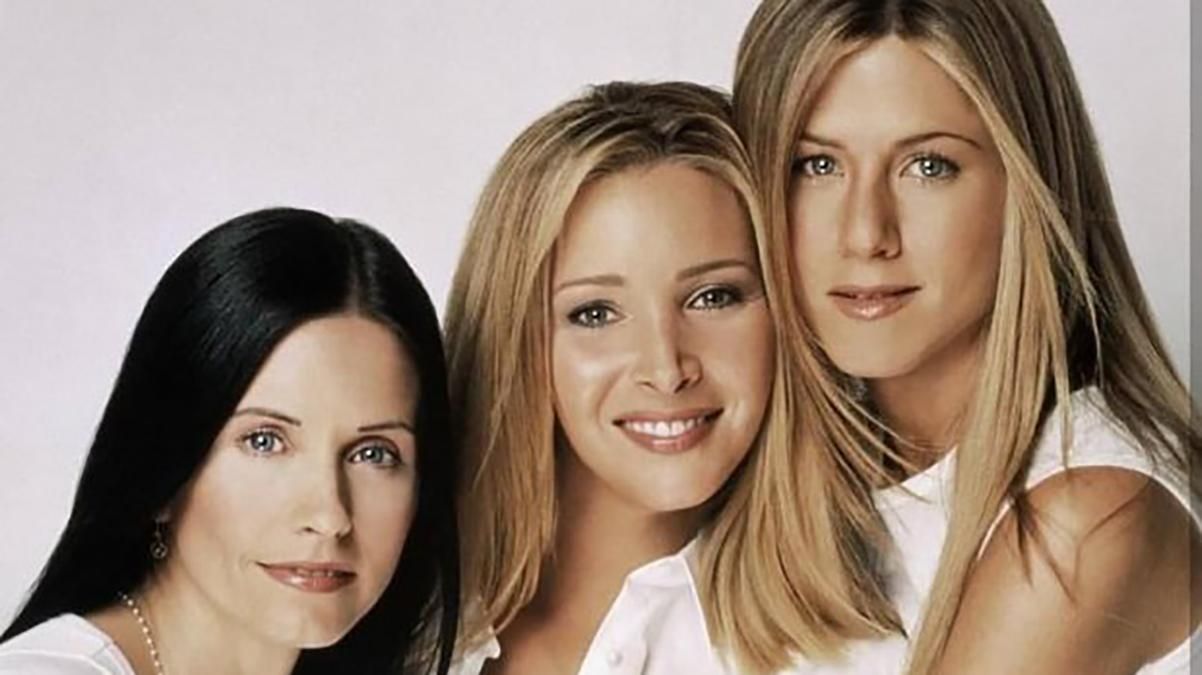 "Друзі" знову разом: Кортні Кокс відсвяткувала 55-річчя з колегами по серіалу "Друзі" знову разом: Кортні Кокс відсвяткувала 55-річчя з колегами по серіалу