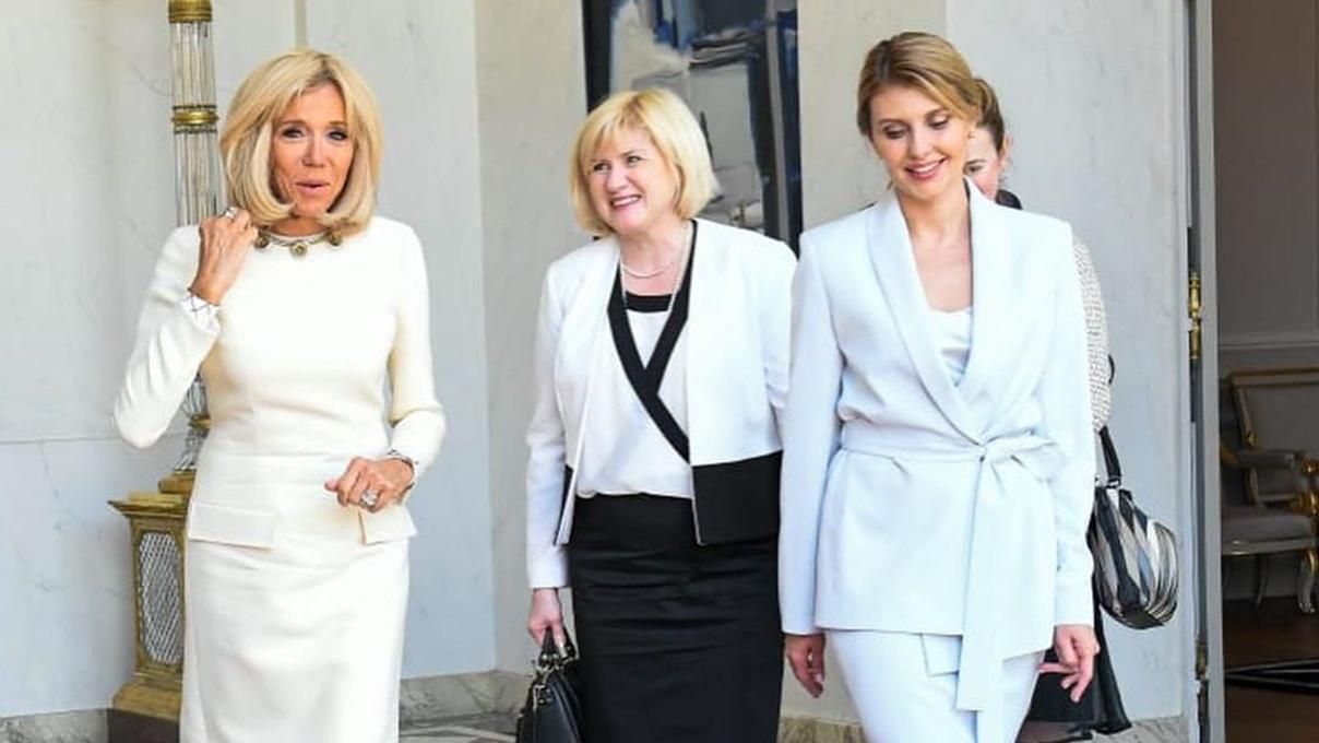 Елена Зеленская продемонстрировала стильный образ во время встречи с первой леди Франции Елена Зеленская продемонстрировала стильный образ во время встречи с первой леди Франции