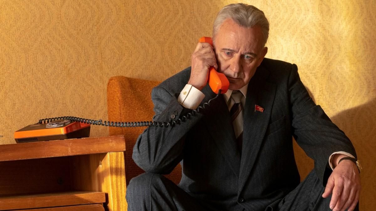 У серіалі "Чорнобиль" знехтували правдивими фактами: сценарист Крейг Мезін пояснив причину У серіалі "Чорнобиль" знехтували правдивими фактами: сценарист Крейг Мезін пояснив причину