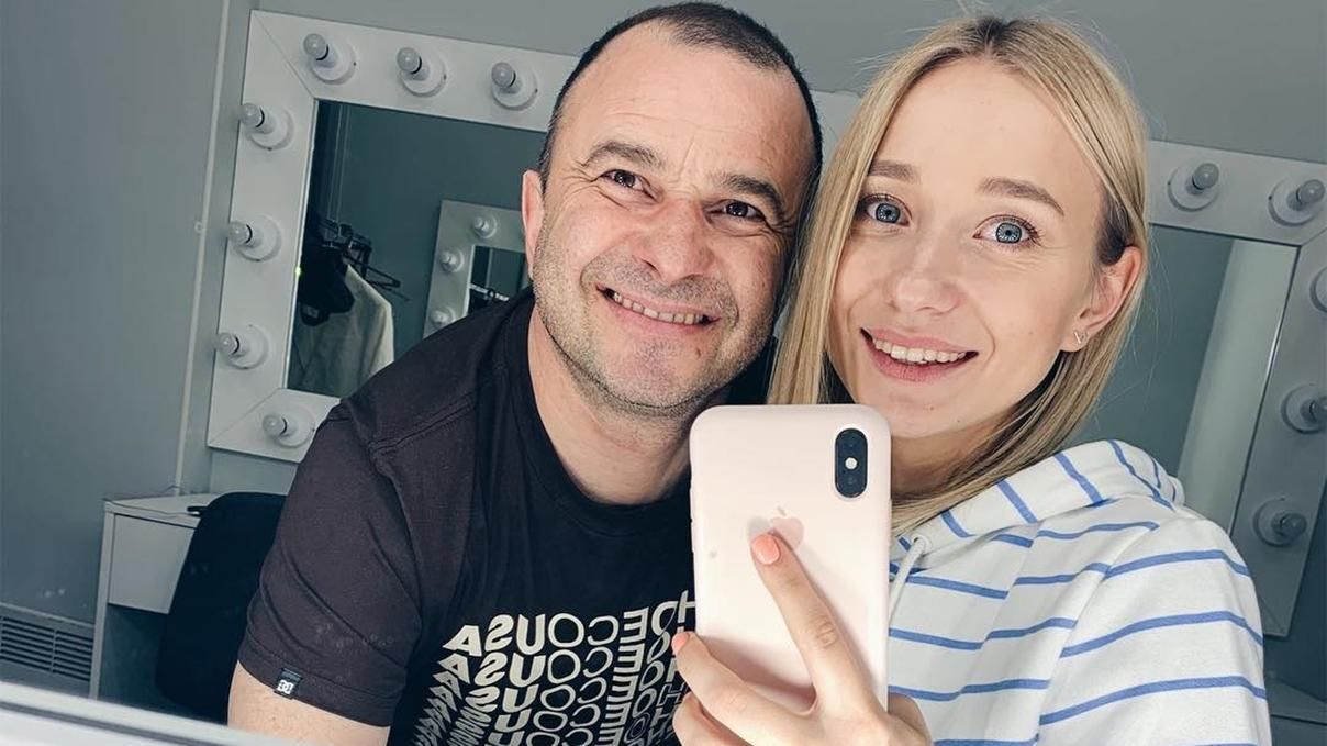 Виктор Павлик бросил жену ради 25-летней Екатерины Репяховой Виктор Павлик бросил жену ради 25-летней Екатерины Репяховой