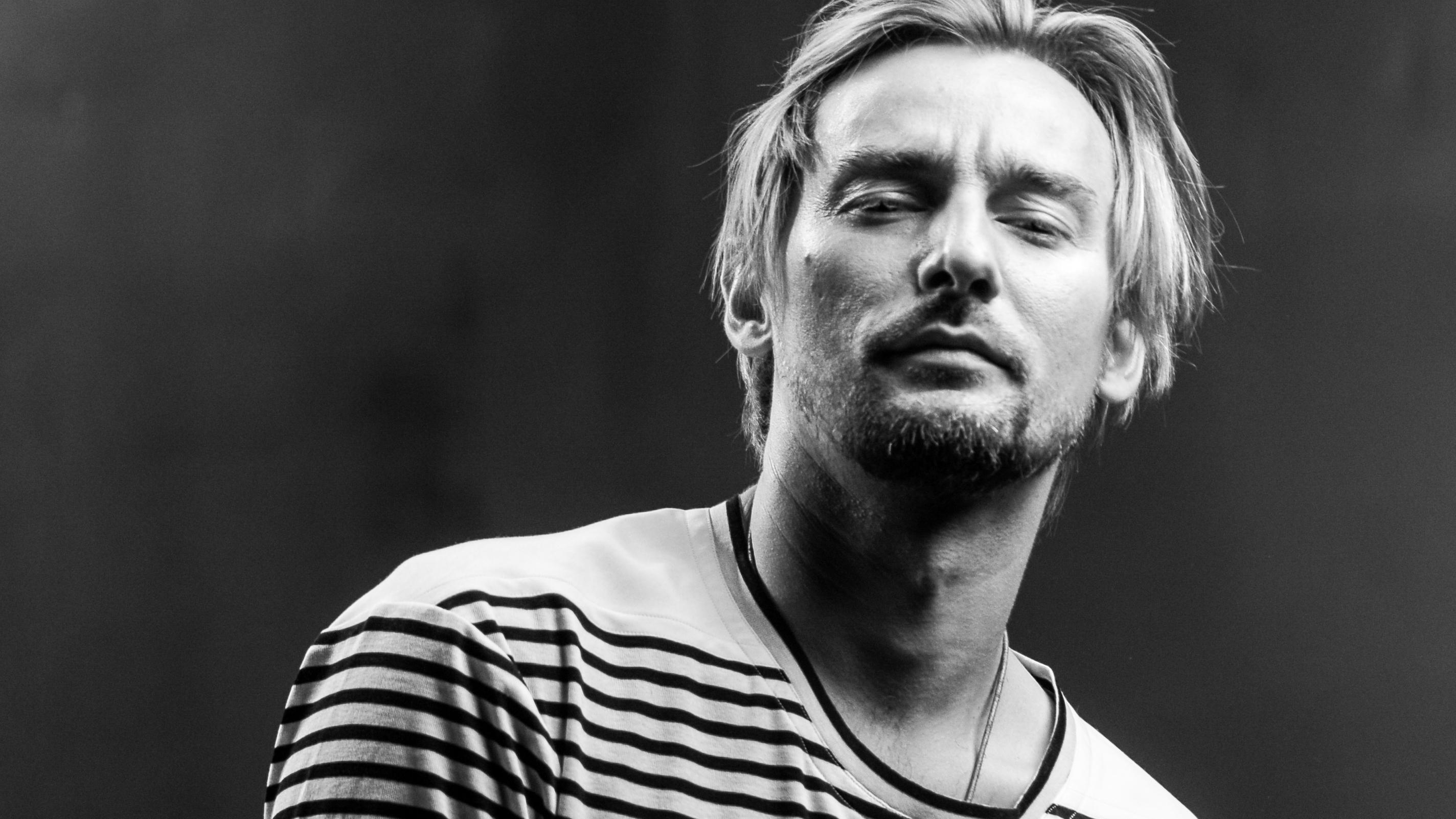 Алан Бадоев подписал крупный контракт с китайской компанией: режиссер снимет 25 уникальных видео