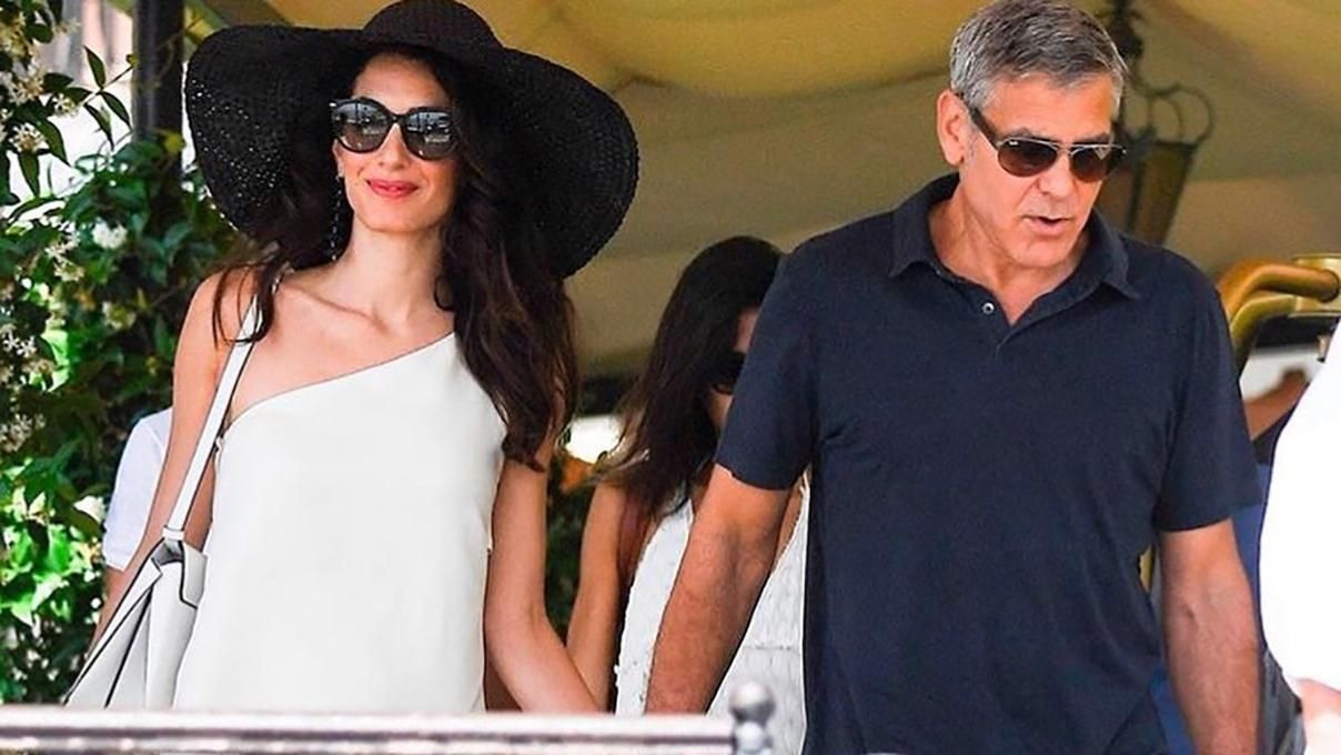 Амаль і Джордж Клуні засвітилися на побаченні у тому ж готелі, де святкували весілля