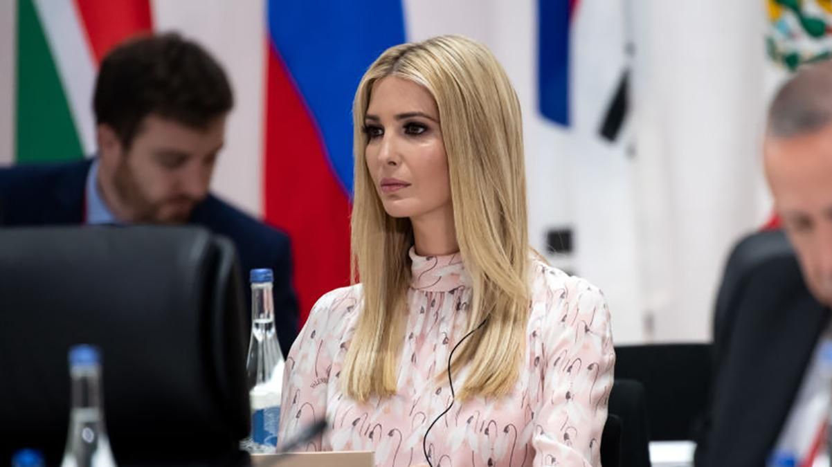 Иванка Трамп засветила роскошные платья на саммите G20: фото Иванка Трамп засветила роскошные платья на саммите G20: фото