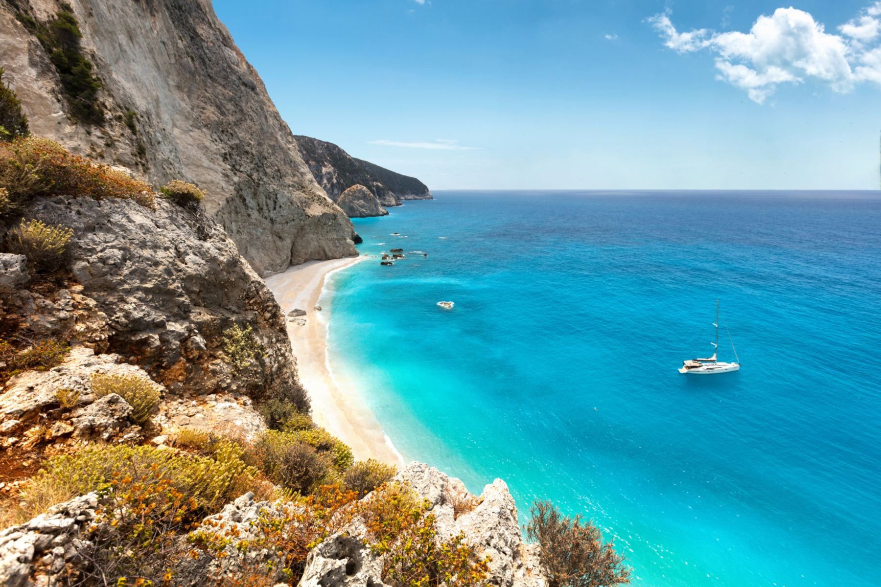 На остров в Греции завлекают новых жителей: обещают 500 евро ежемесячно
