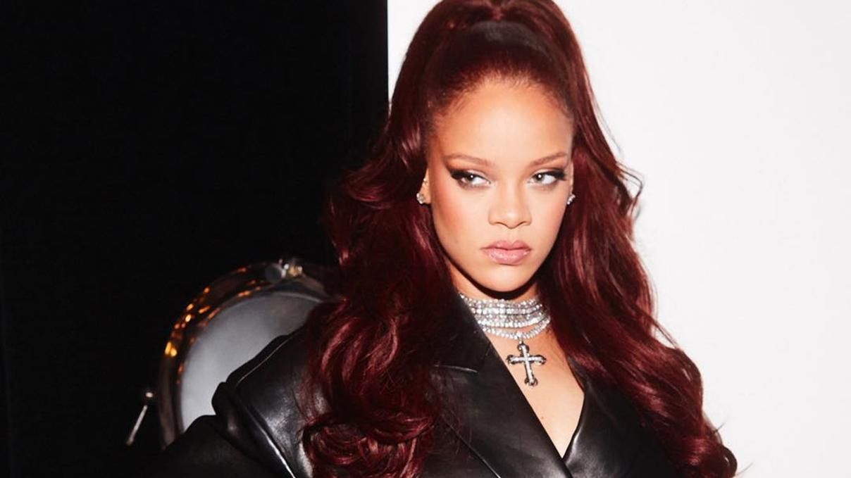 На косметическую марку Рианны подали в суд и требуют немалую компенсацию: подробности На косметическую марку Рианны подали в суд и требуют немалую компенсацию: подробности