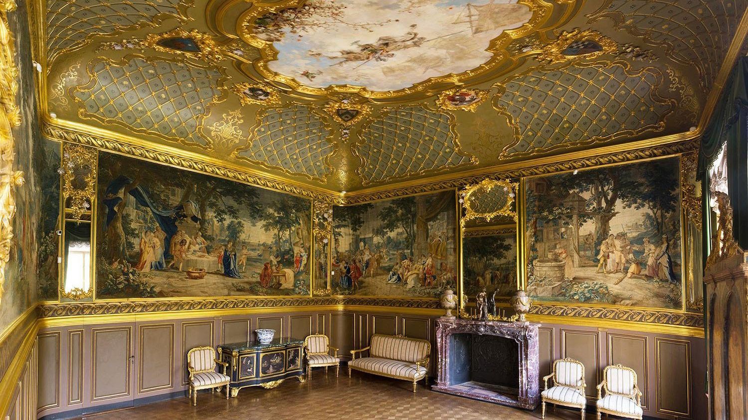 Український музей запустив віртуальний 3D-тур: це варто побачити Український музей запустив віртуальний 3D-тур: це варто побачити