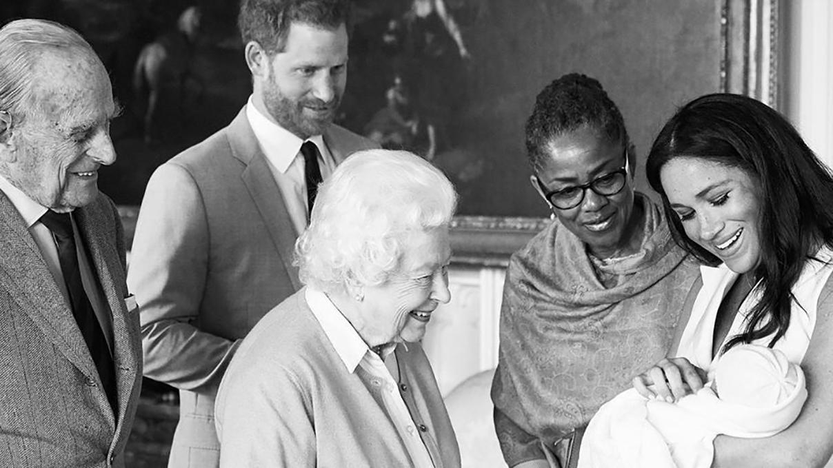 Принц Гарри, Меган Маркл и их сын Арчи получили невероятный подарок в честь крестин