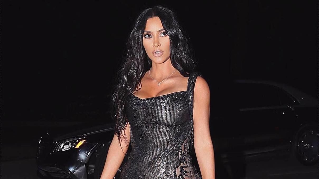 Кім Кардашян показала зворушливе фото двомісячного сина Псалма з братом Сейнтом Кім Кардашян показала зворушливе фото двомісячного сина Псалма з братом Сейнтом