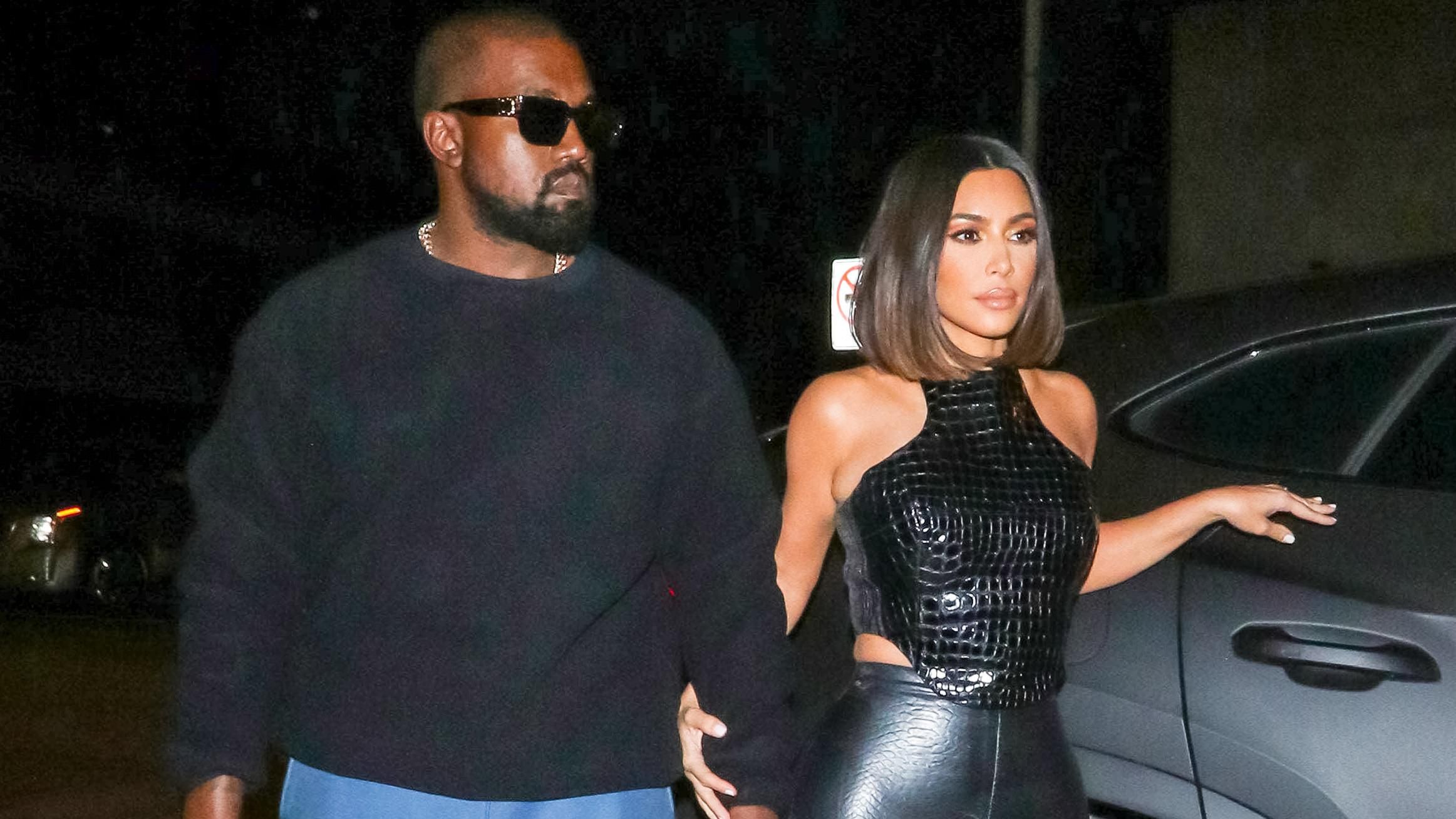 В обтягивающем наряде и с боб-каре: Ким Кардашян в соблазняющем образе на свидании с мужем В обтягивающем наряде и с боб-каре: Ким Кардашян в соблазняющем образе на свидании с мужем