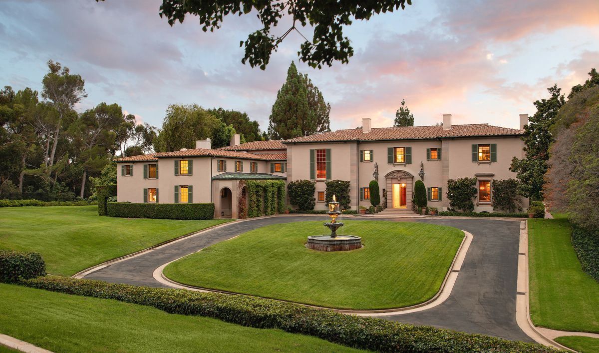 Улюблений будинок Мерилін Монро продають за фантастичну суму: фото зсередини Улюблений будинок Мерилін Монро продають за фантастичну суму: фото зсередини