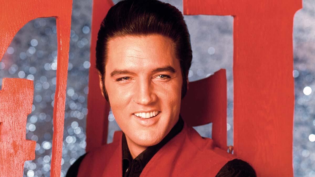 Голливуд ошеломил актер, утвержденный на роль Элвиса Пресли: невероятное сходство Голливуд ошеломил актер, утвержденный на роль Элвиса Пресли: невероятное сходство