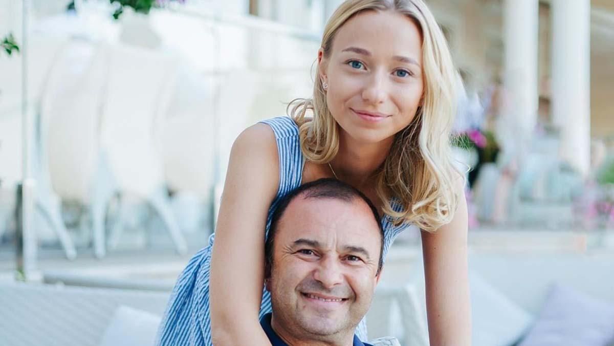 Возлюбленная Виктора Павлика прокомментировала слухи об их тайной свадьбе Возлюбленная Виктора Павлика прокомментировала слухи об их тайной свадьбе