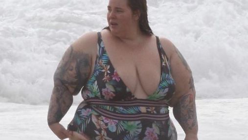 155-кілограмова модель Тесс Холлідей відверто показала сідниці у купальнику: фото