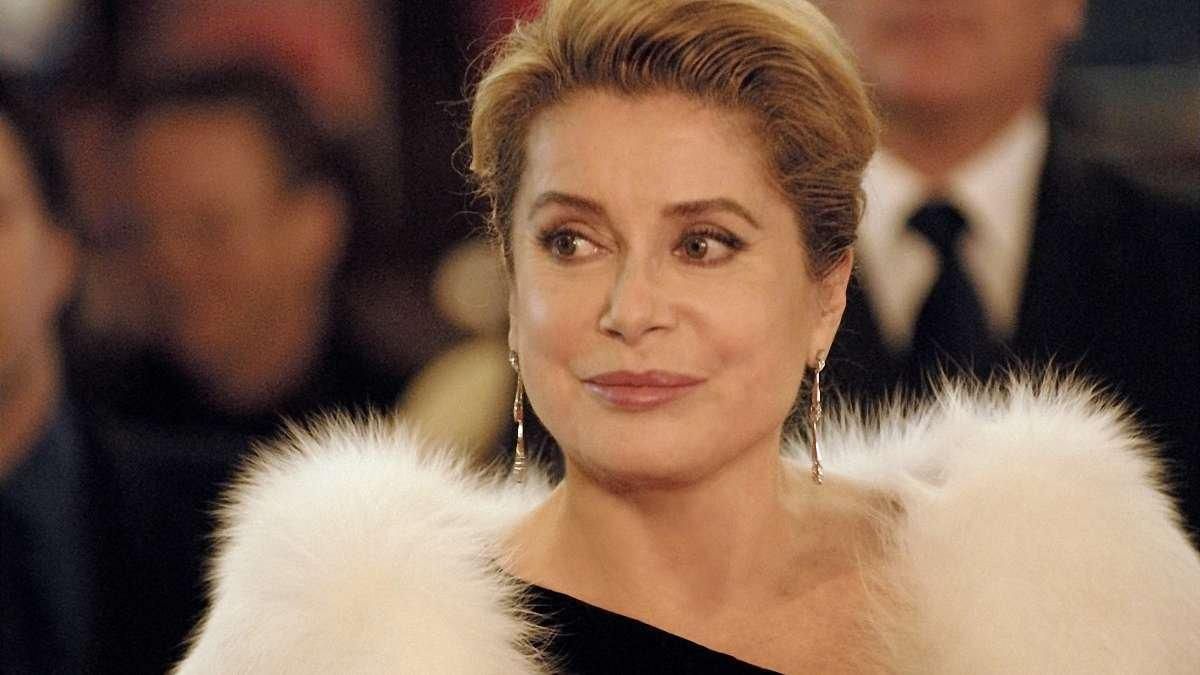 Звезда мирового кино Катрин Денев поделилась впечатлениями об Украине Звезда мирового кино Катрин Денев поделилась впечатлениями об Украине