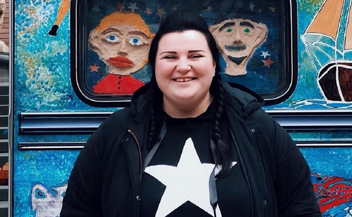 Реперка Alyona Alyona показала, як виглядала у дитинстві: фото Реперка Alyona Alyona показала, як виглядала у дитинстві: фото