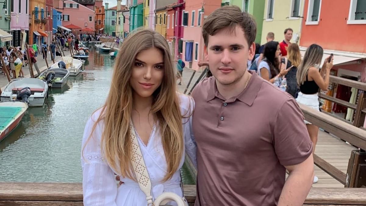 Співачка Ассоль втратила свою весільну сукню: деталі Співачка Ассоль втратила свою весільну сукню: деталі