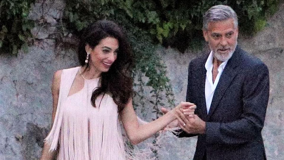 Амаль Клуні зачарувала новим романтичним образом в Італії: фото