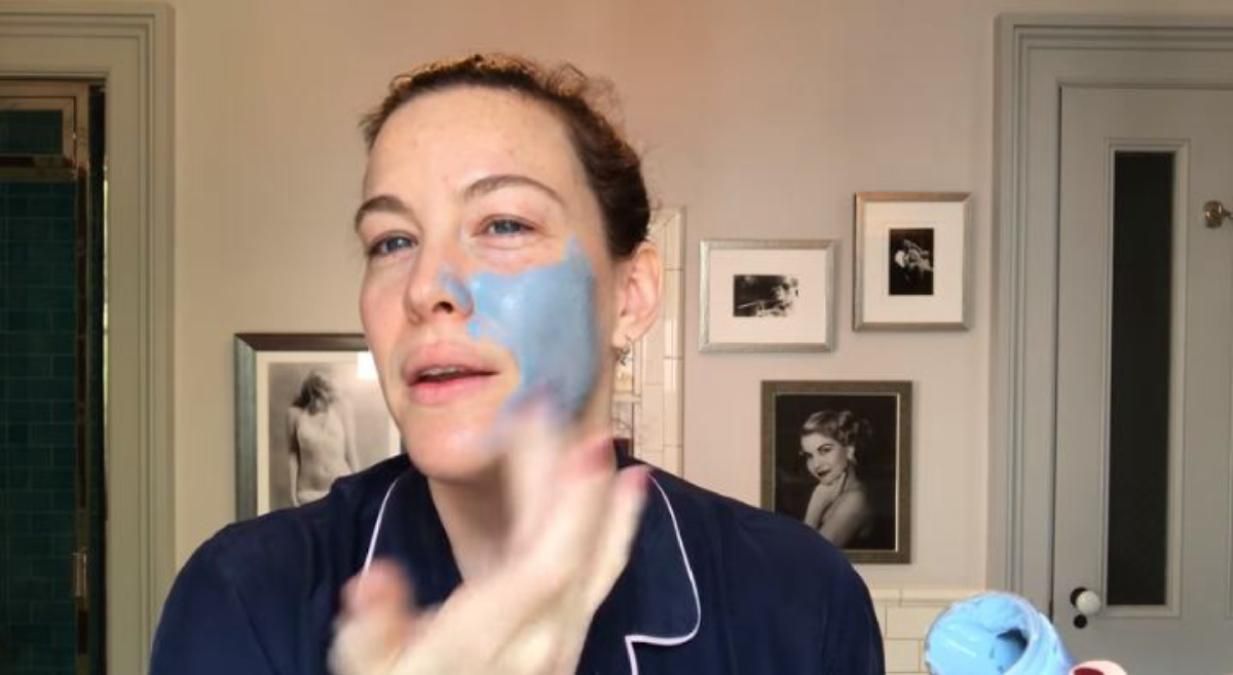 Секреты красоты от Лив Тайлер: какую косметику использует 42-летняя актриса Секреты красоты от Лив Тайлер: какую косметику использует 42-летняя актриса