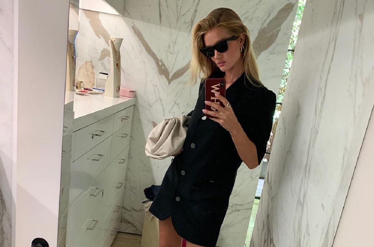 Как создать стильные образы из базового гардероба: 10 идей от Рози Хантингтон-Уайтли