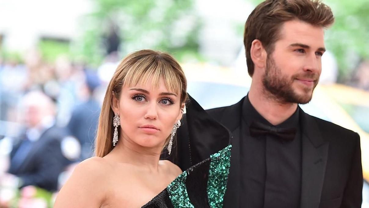 Майлі Сайрус розлучається з Ліамом Хемсвортом через півроку після весілля: подробиці розставання Майлі Сайрус розлучається з Ліамом Хемсвортом через півроку після весілля: подробиці розставання