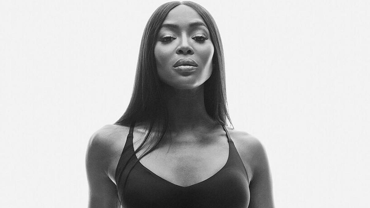 49-летняя Наоми Кэмпбелл снялась в роскошно-сексуальной кампании для Calvin Klein