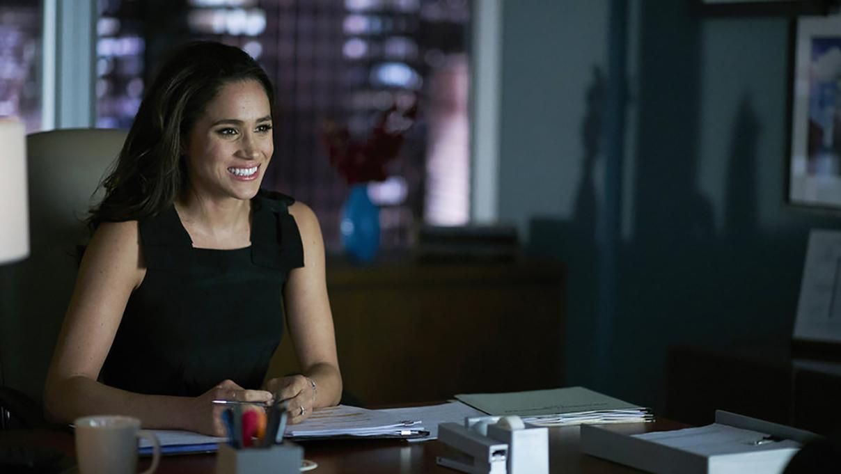 Автори "Форс-мажорів" кумедно пояснили відсутність Меган Маркл у серіалі Автори "Форс-мажорів" кумедно пояснили відсутність Меган Маркл у серіалі