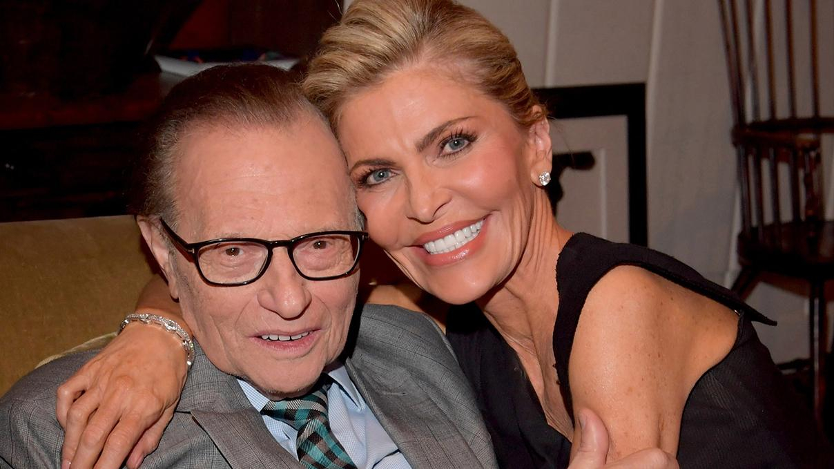 85-летний Ларри Кинг подал на развод со своей седьмой женой: детали расставания