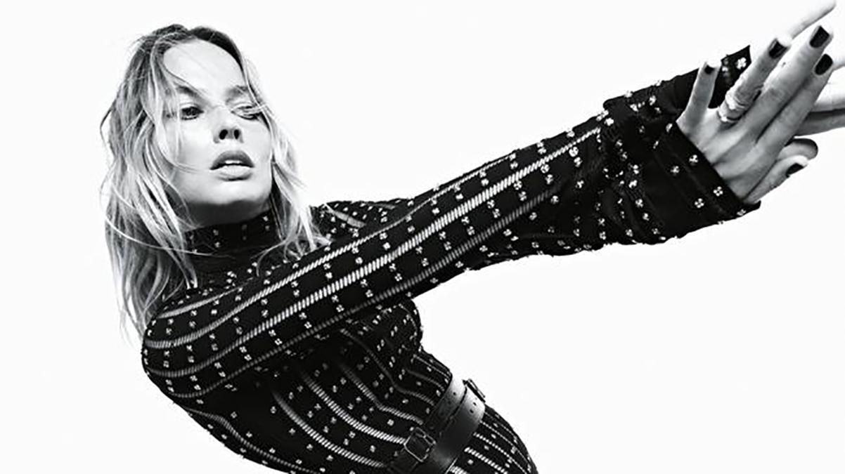 Новый конфуз: вслед за Ким Кардашян на злоупотреблении фотошопом попалась Марго Робби Новый конфуз: вслед за Ким Кардашян на злоупотреблении фотошопом попалась Марго Робби