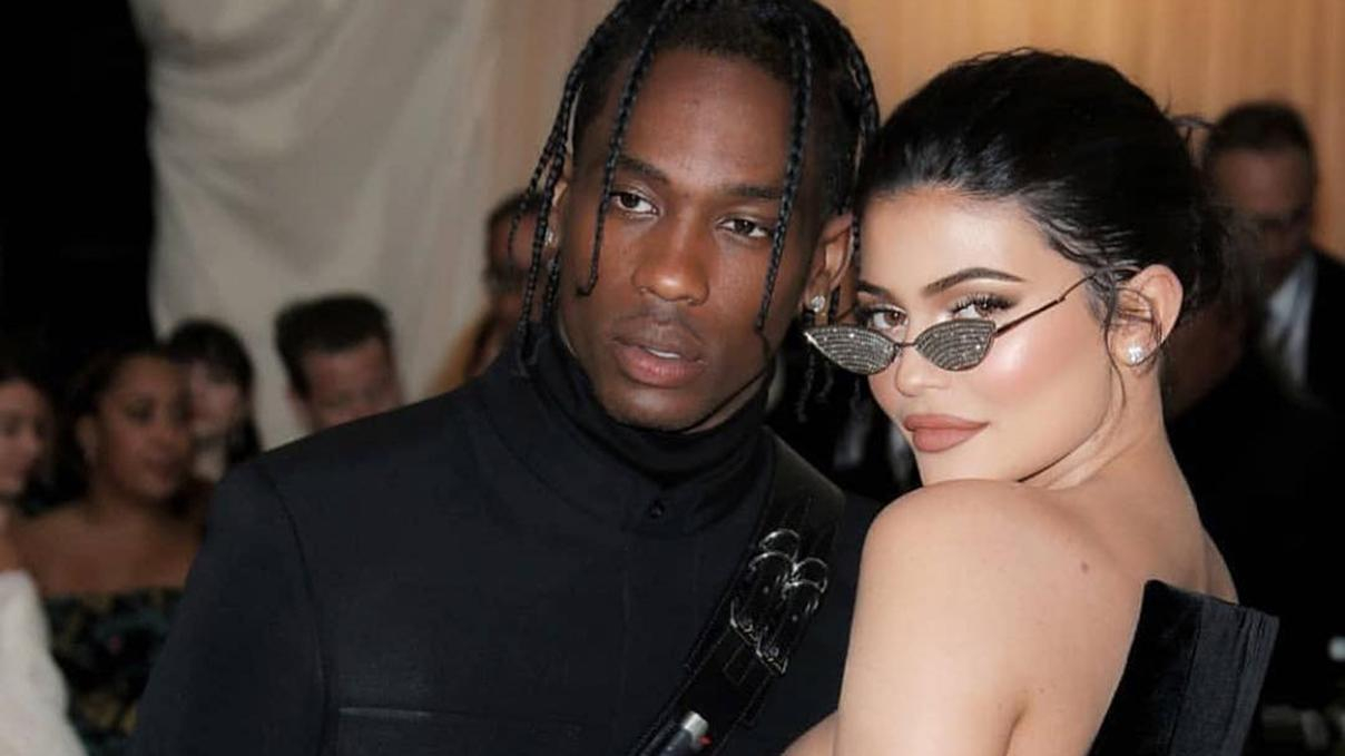 Миллиардерша Кайли Дженнер будет содержать отца своего ребенка, если они разойдутся, – СМИ