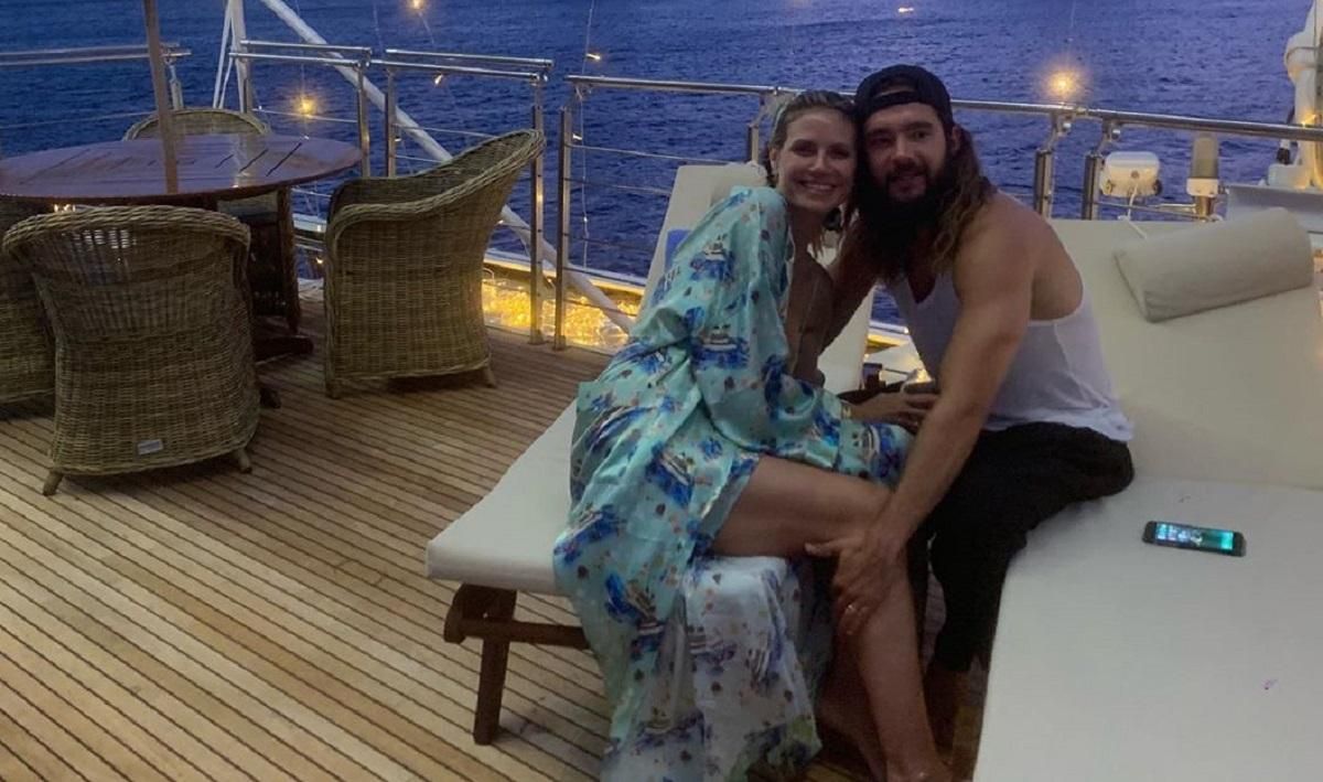 На тлі вечірнього заходу сонця: Хайді Клум і Том Каулітц насолоджуються романтикою – фото На тлі вечірнього заходу сонця: Хайді Клум і Том Каулітц насолоджуються романтикою – фото