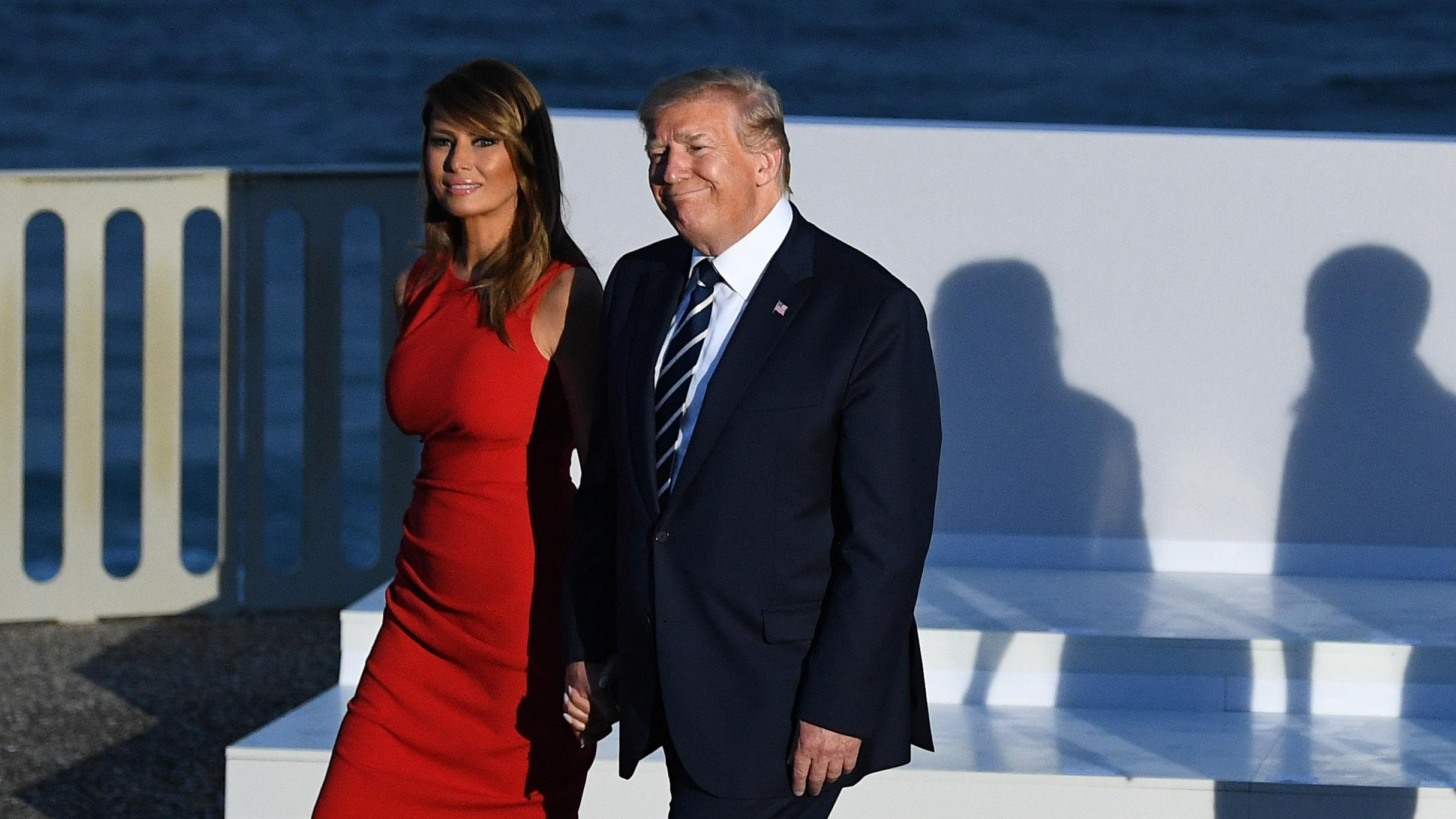 Мелания Трамп ошеломила выходом на Французской Ривьере: роскошные фото первой леди США