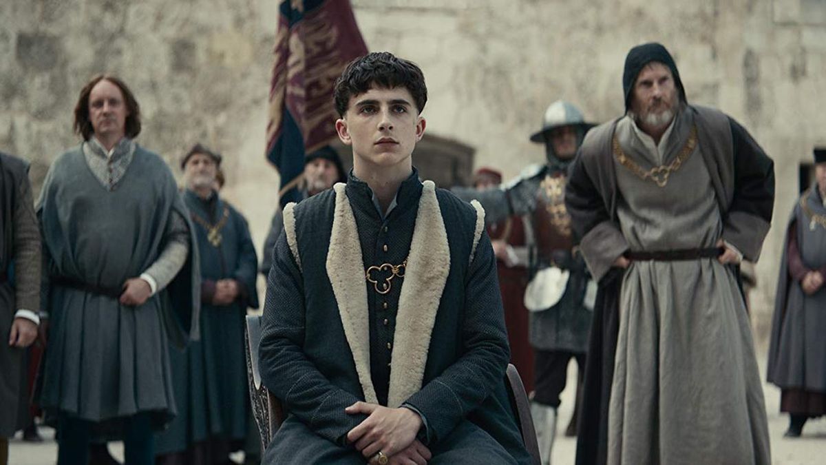 Тимоти Шаламе ошеломил решимостью в финальном трейлере фильма "Король": видео