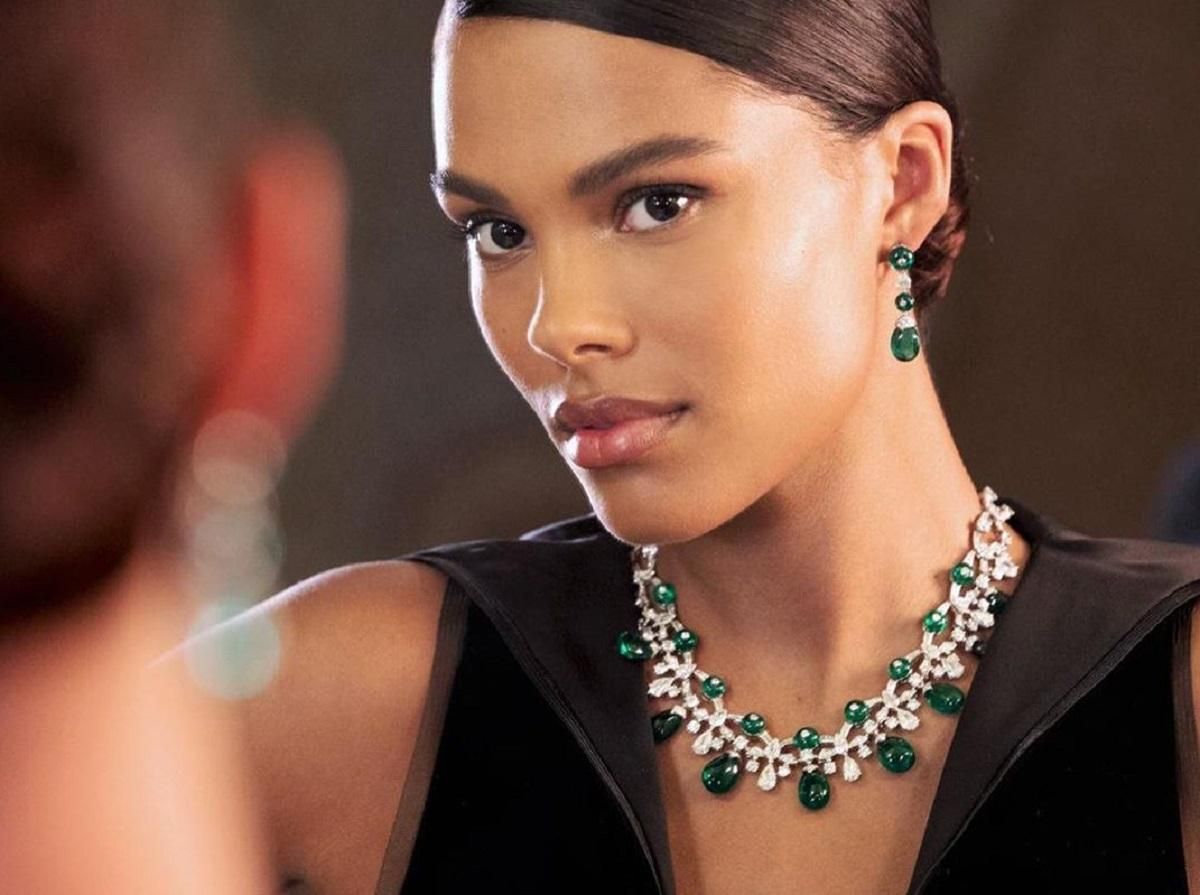 В комбинезоне с глубоким декольте: Тина Кунаки посетила гала-вечер Armani Beauty В комбинезоне с глубоким декольте: Тина Кунаки посетила гала-вечер Armani Beauty