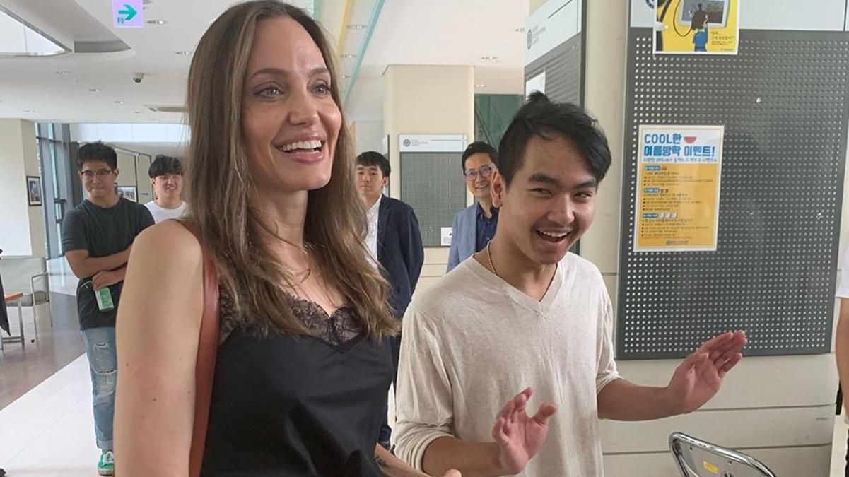 Я плакала, – Джолі розповіла, як проводила сина в університет Я плакала, – Джолі розповіла, як проводила сина в університет