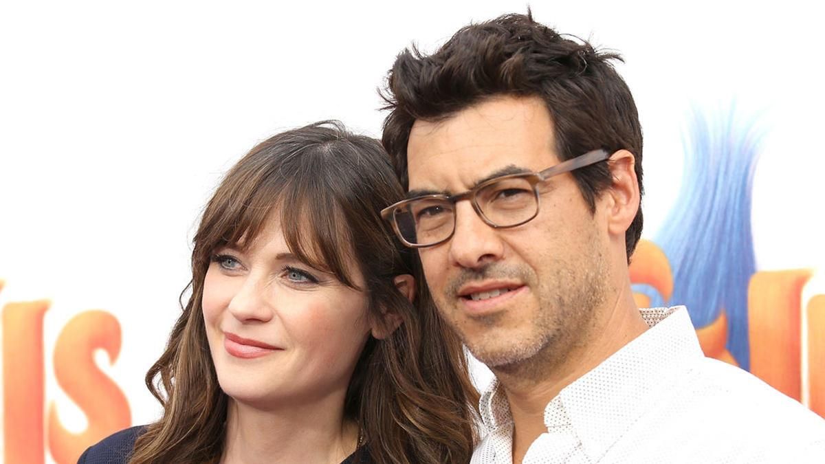 Звезда "500 дней лета" Зоуи Дешанель разводится с мужем Звезда "500 дней лета" Зоуи Дешанель разводится с мужем